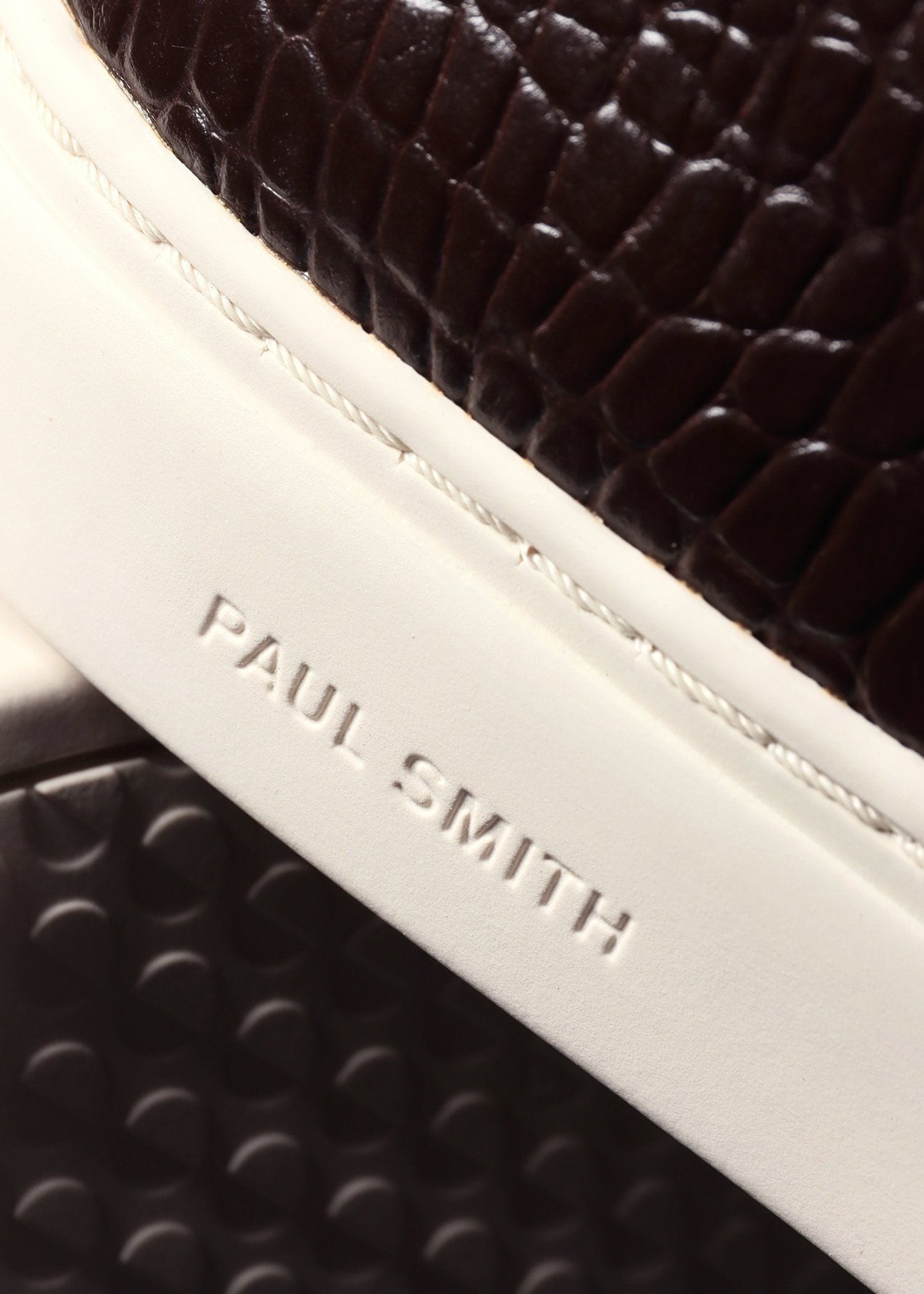 "Lee" クロコエンボス レザースニーカー