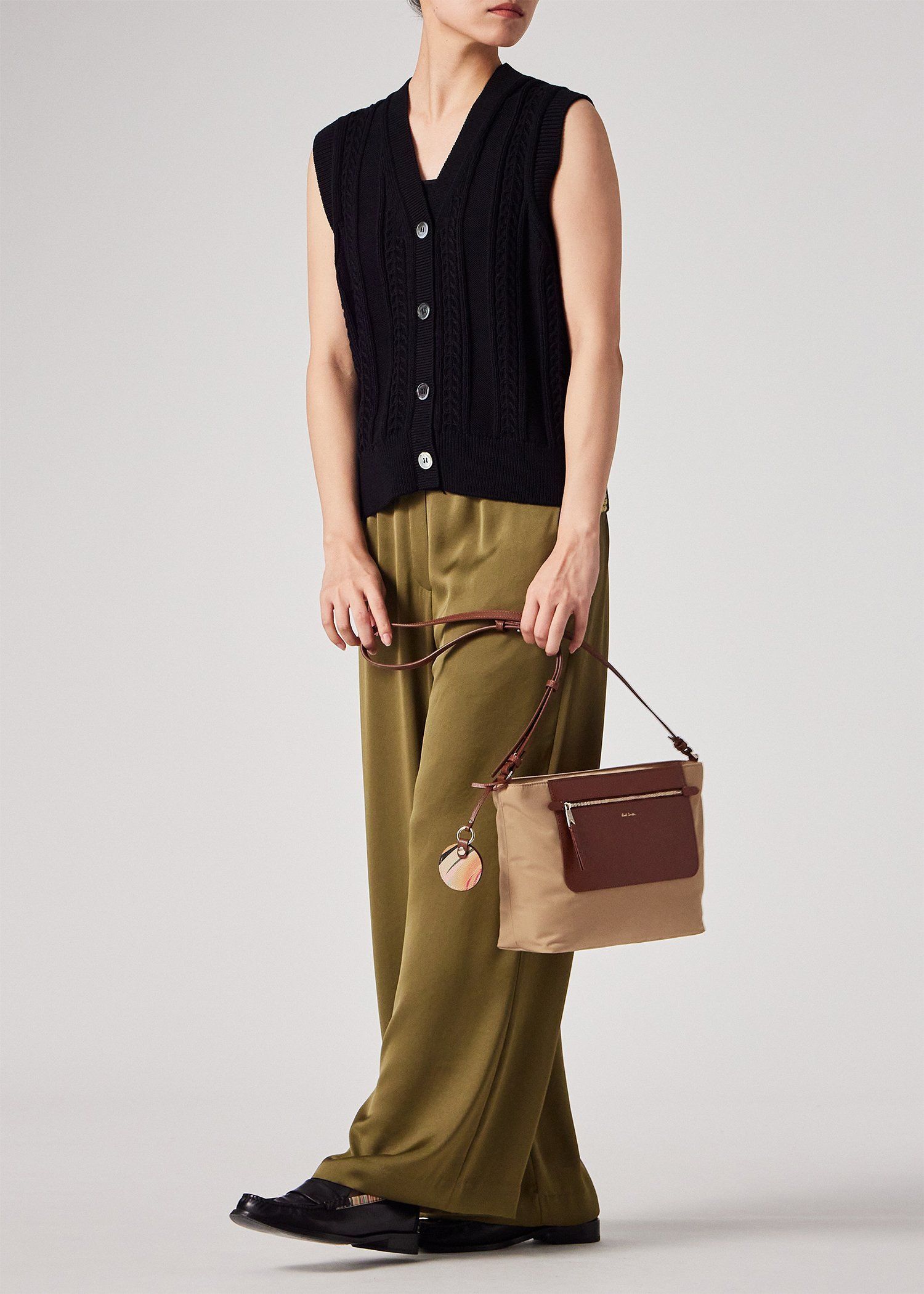 モダンナイロン ショルダーバッグ