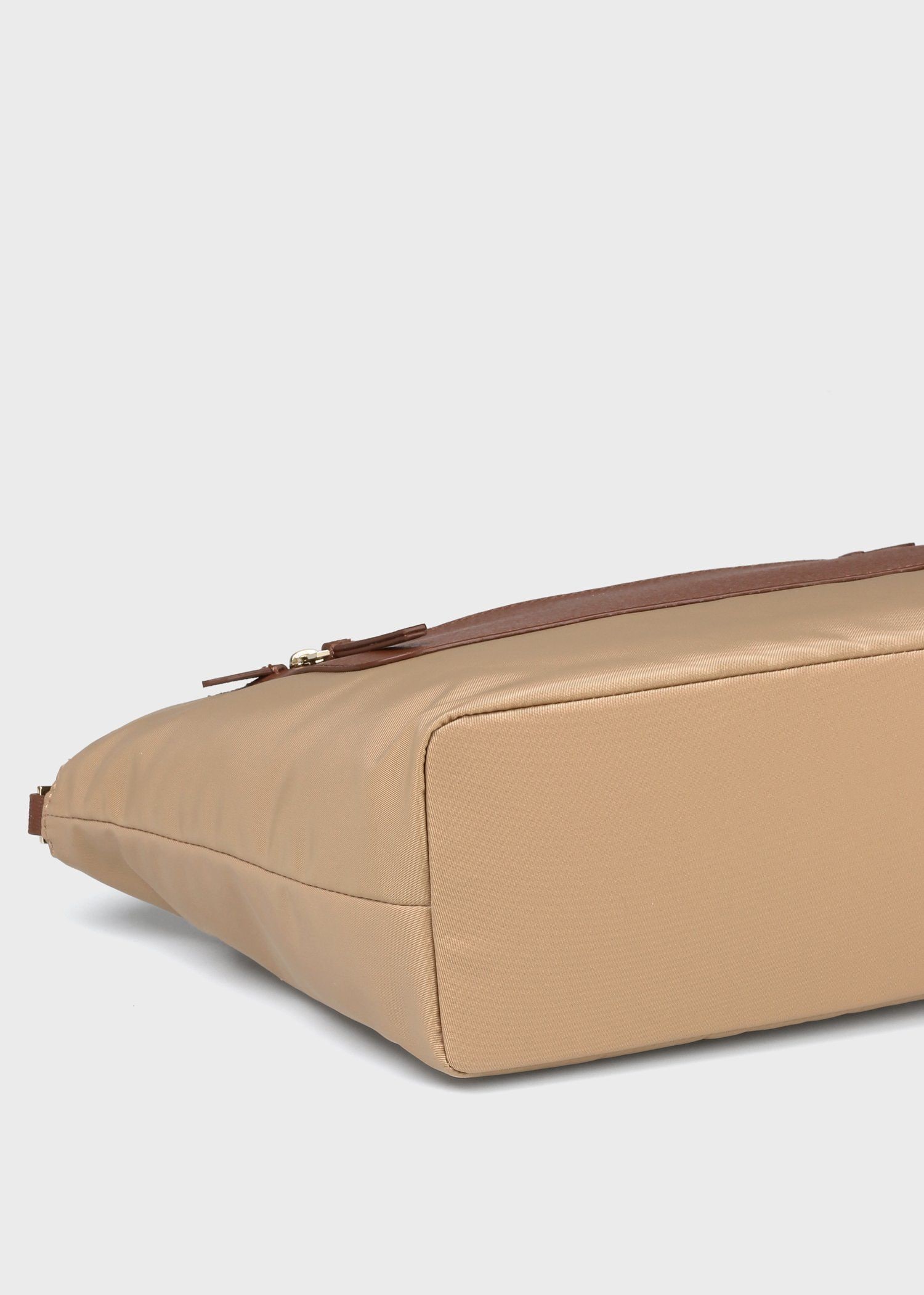 モダンナイロン ショルダーバッグ