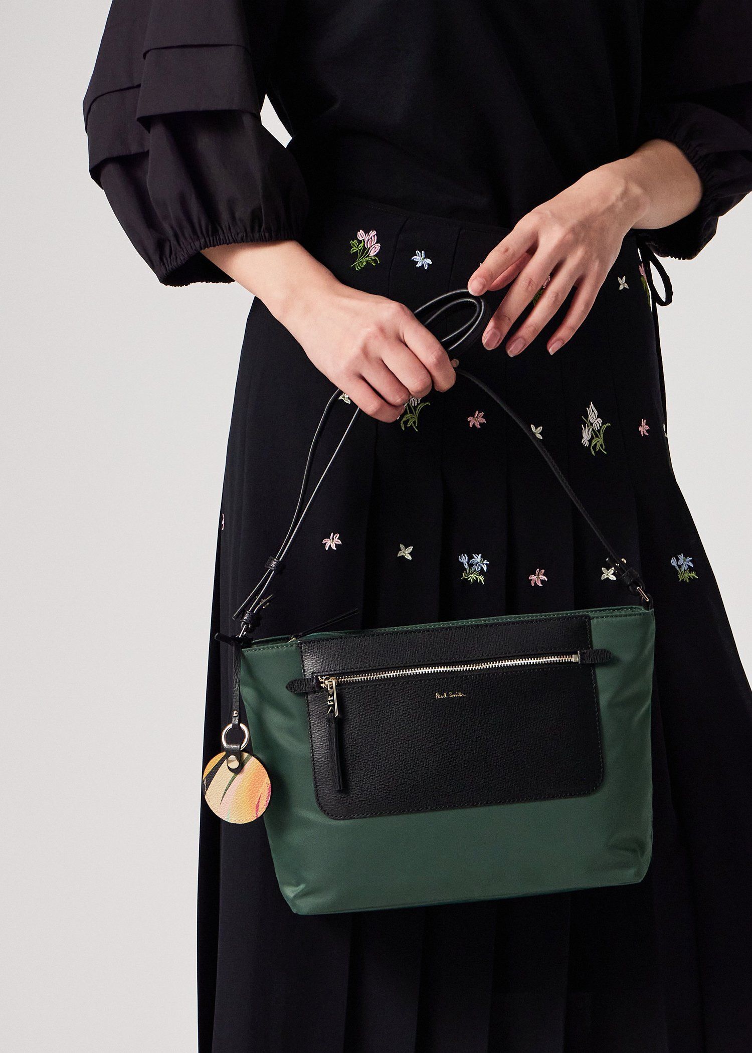 モダンナイロン ショルダーバッグ