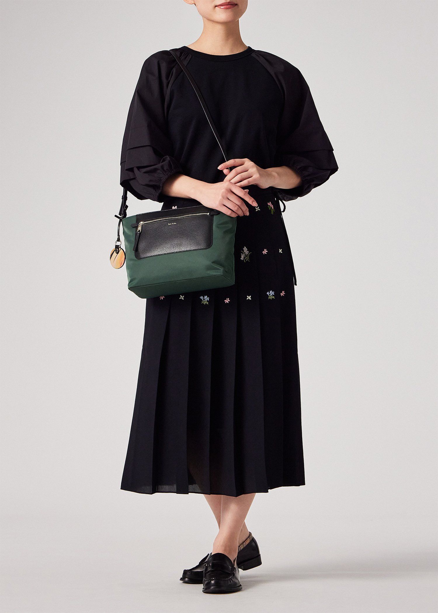 モダンナイロン ショルダーバッグ