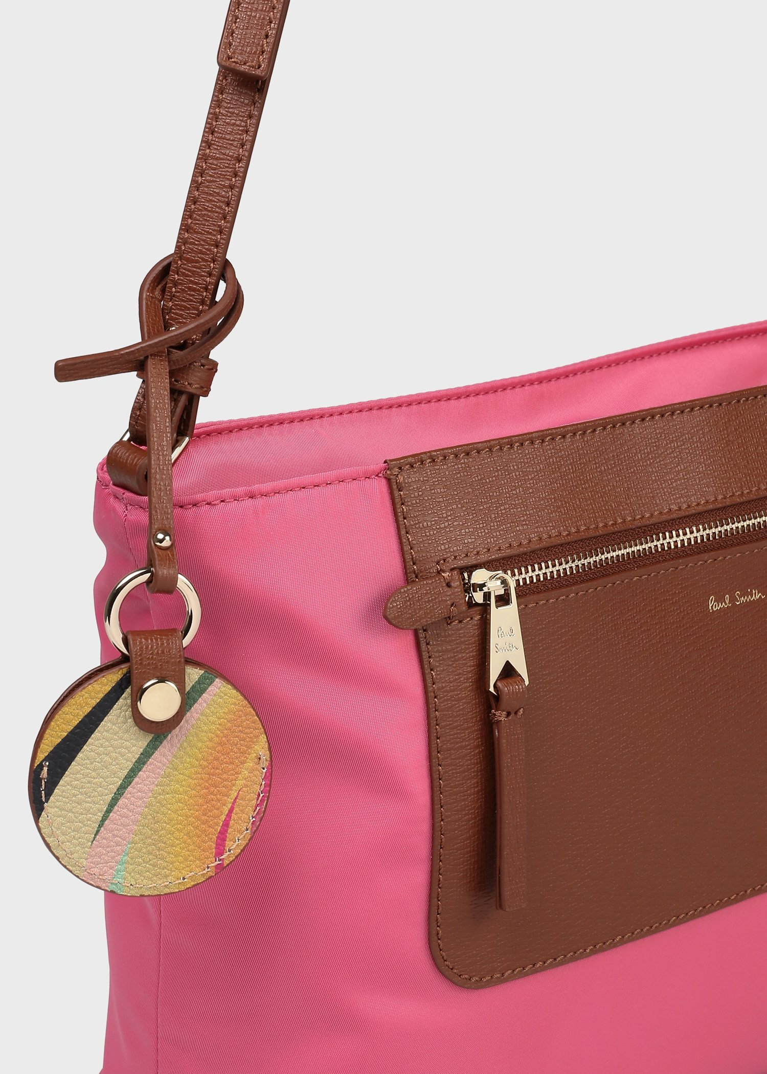 モダンナイロン ショルダーバッグ