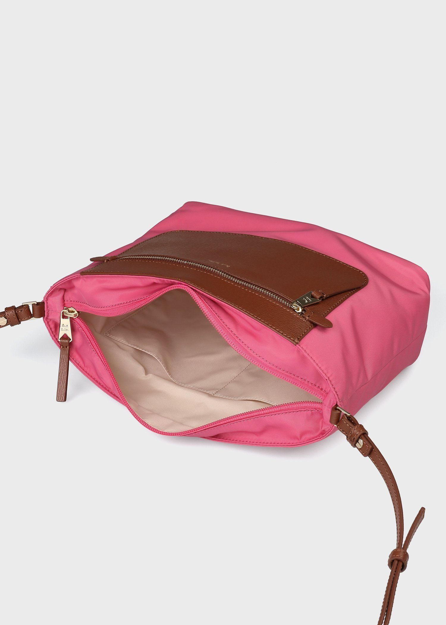 モダンナイロン ショルダーバッグ