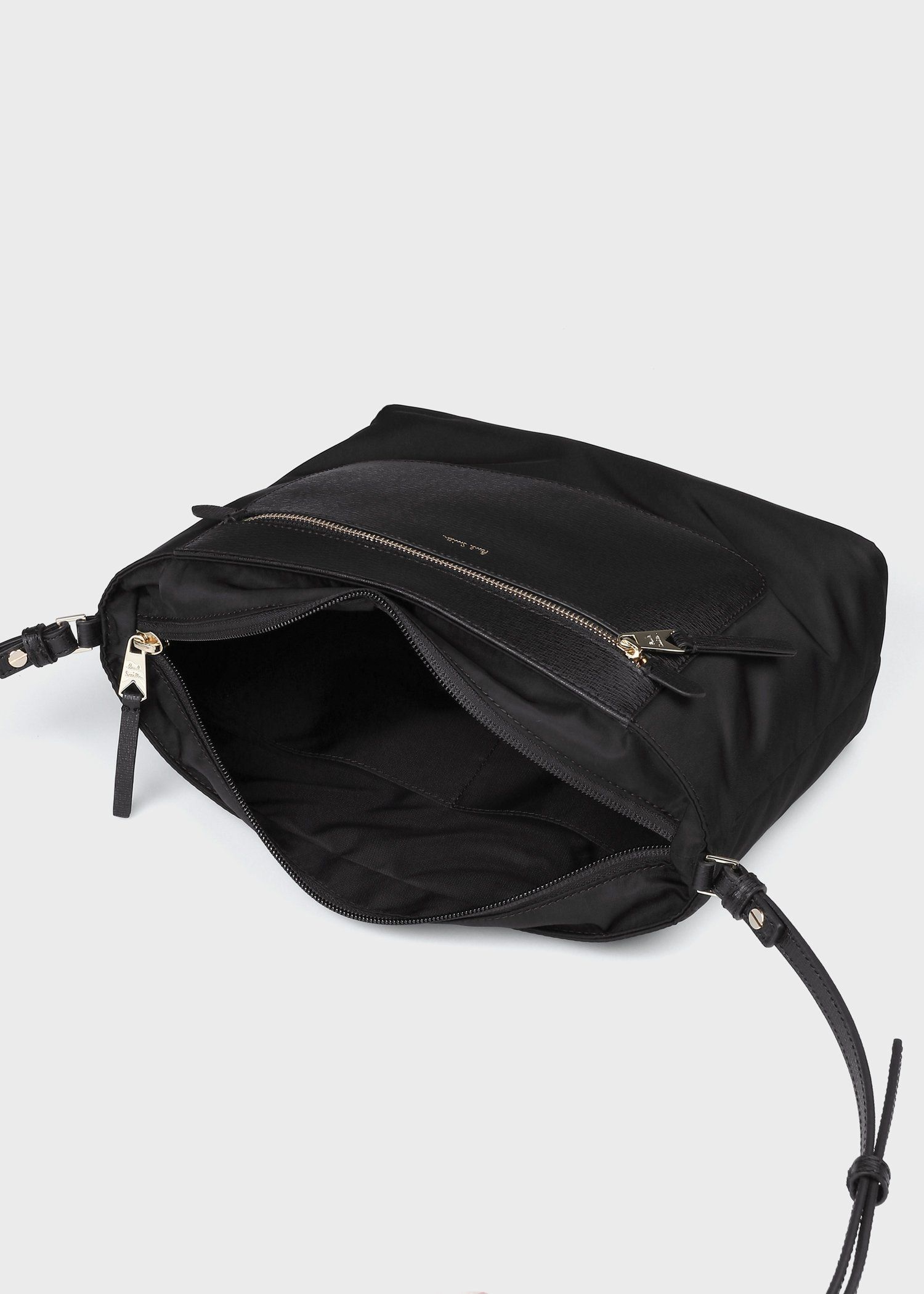 モダンナイロン ショルダーバッグ