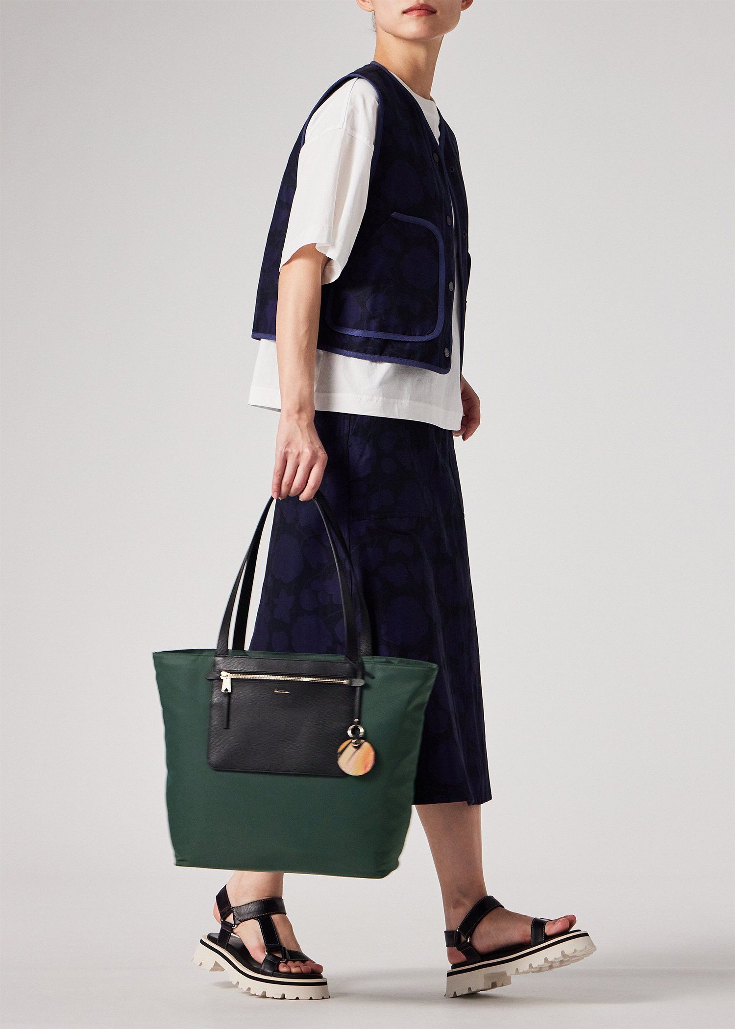 モダンナイロン トートバッグ