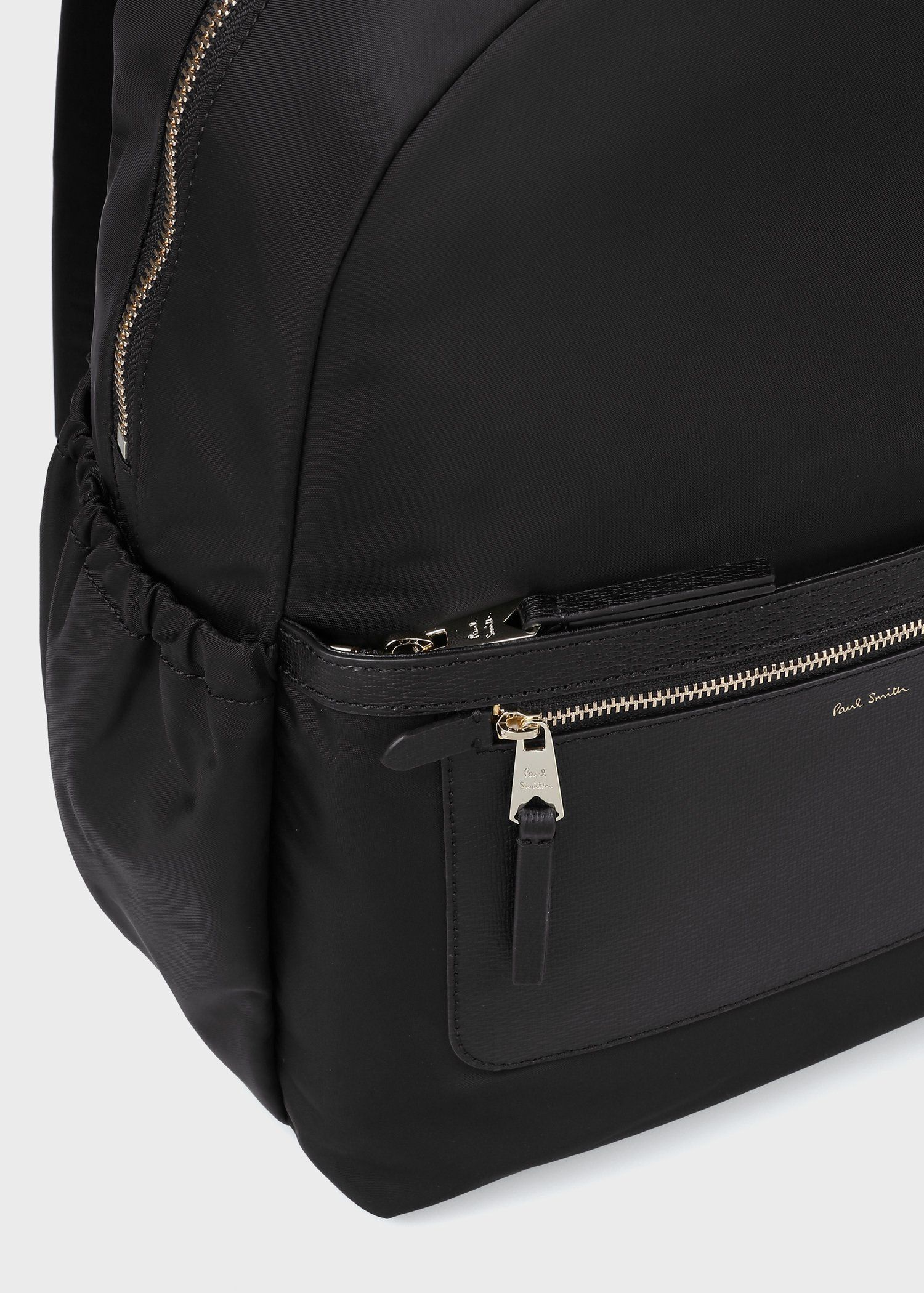 モダンナイロン バックパック