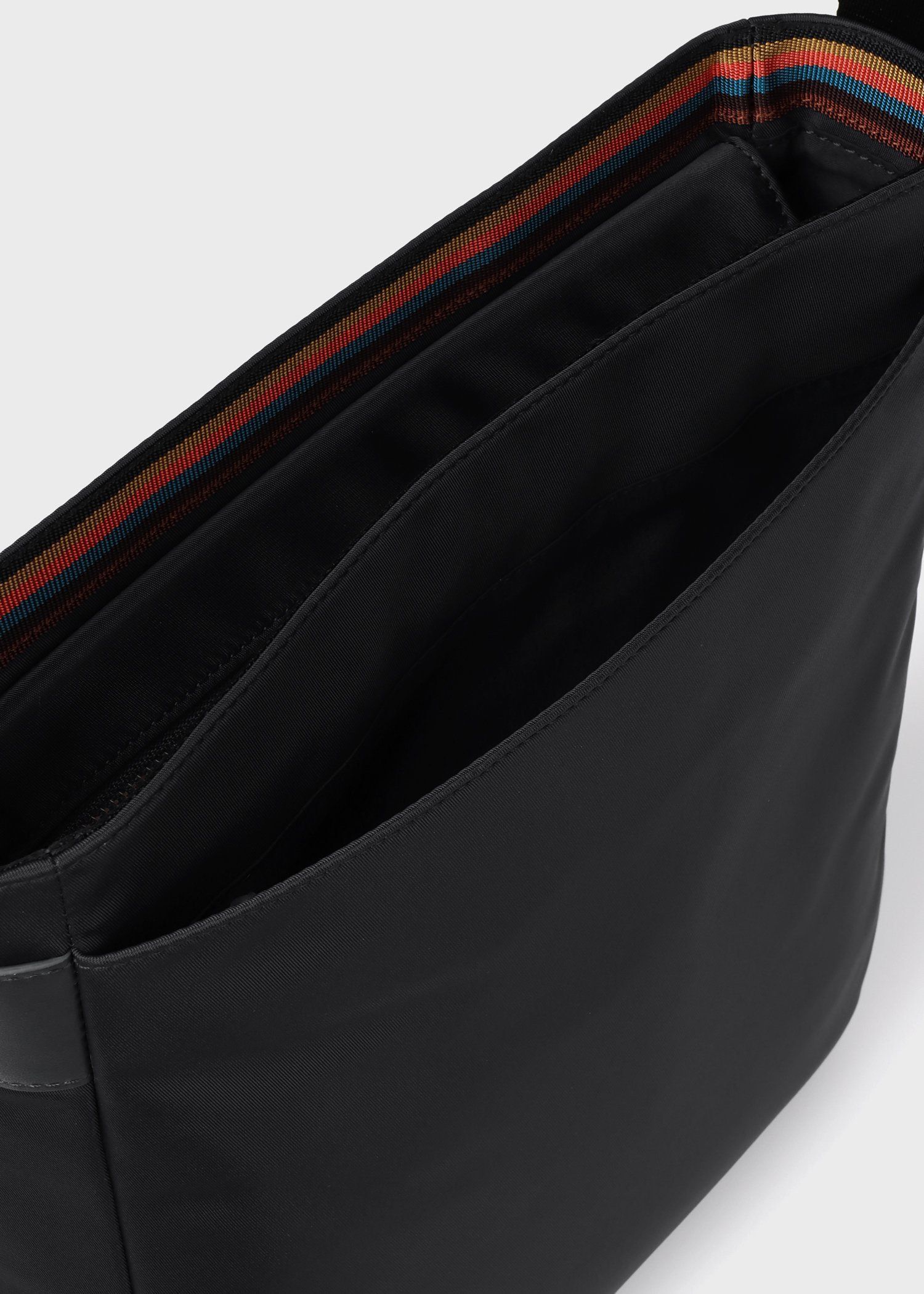 ナイロンブライトストライプトリム ショルダーバッグ