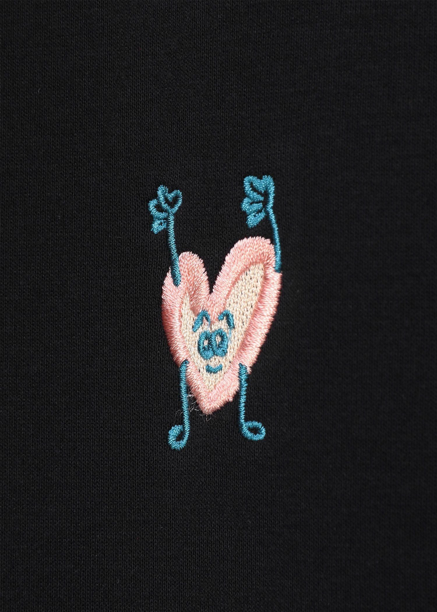 “Heart Embroidery” ダンボール ロングスリーブTシャツ