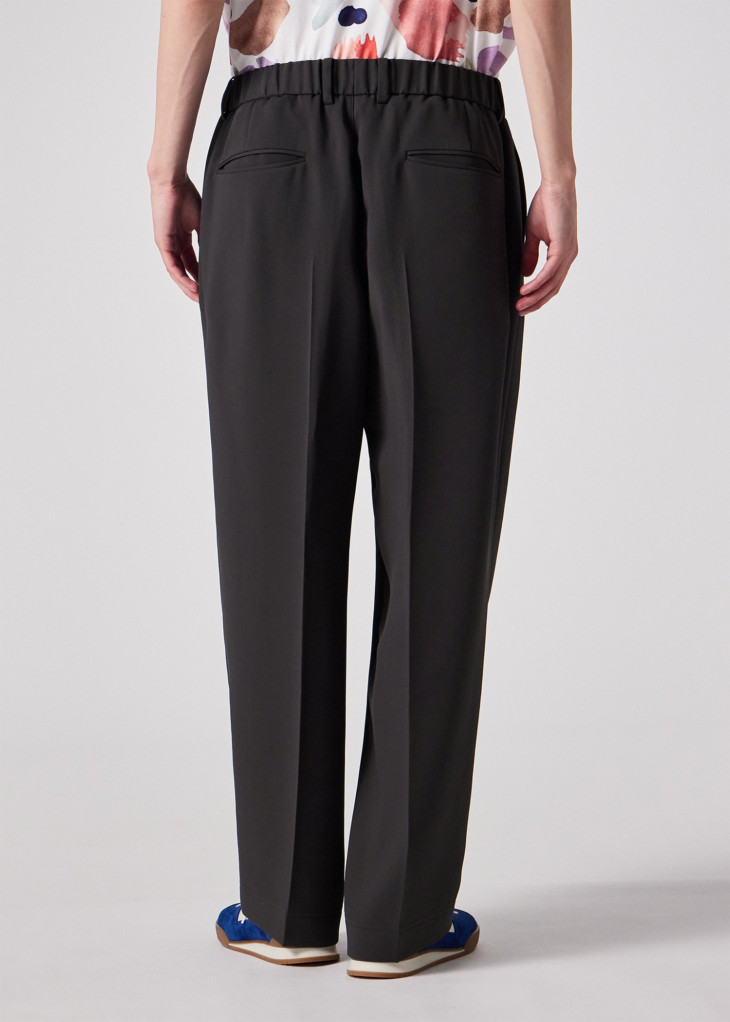 ライトドライテクスチャー バギーパンツ