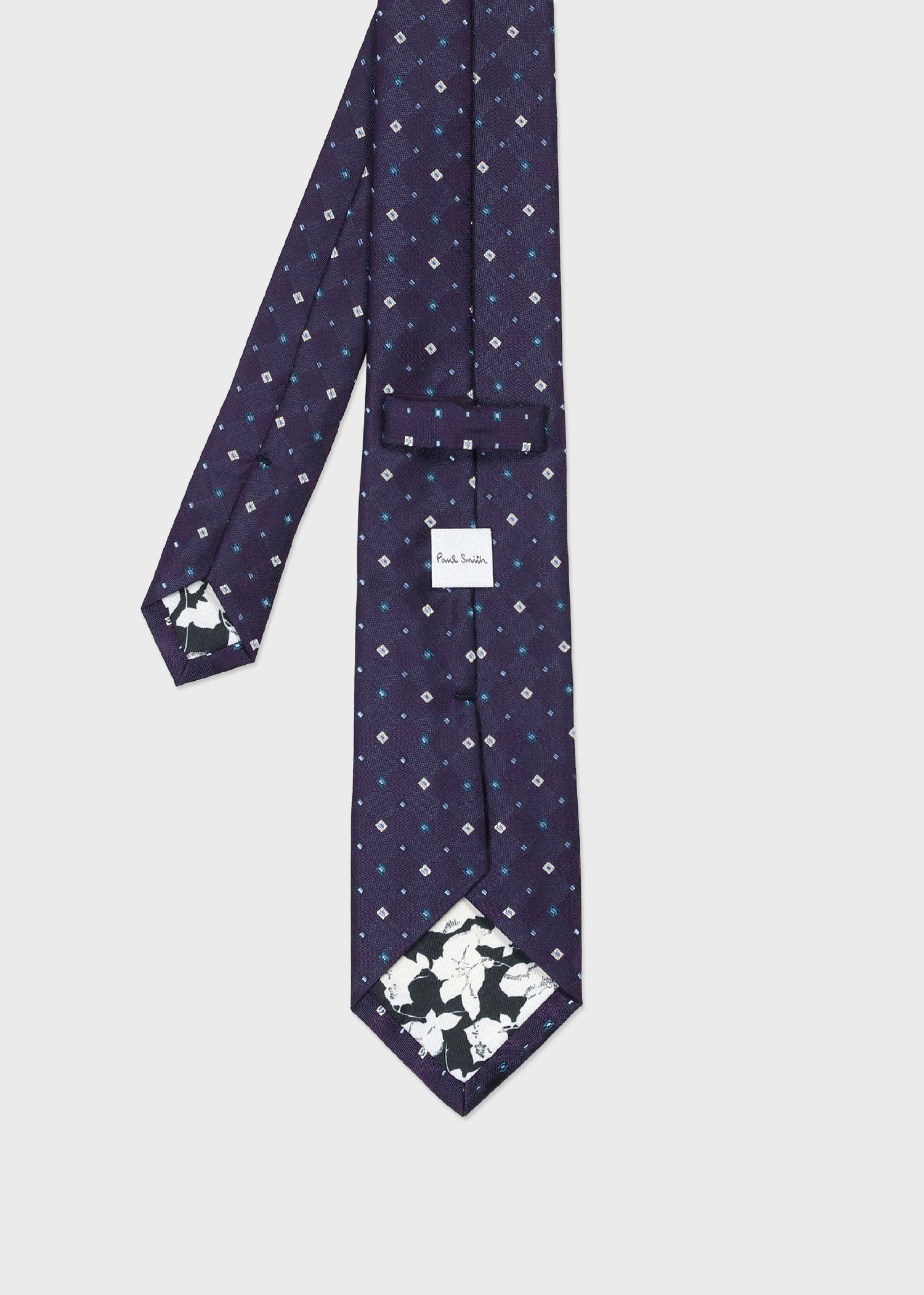 "Geometric Motif" タイ