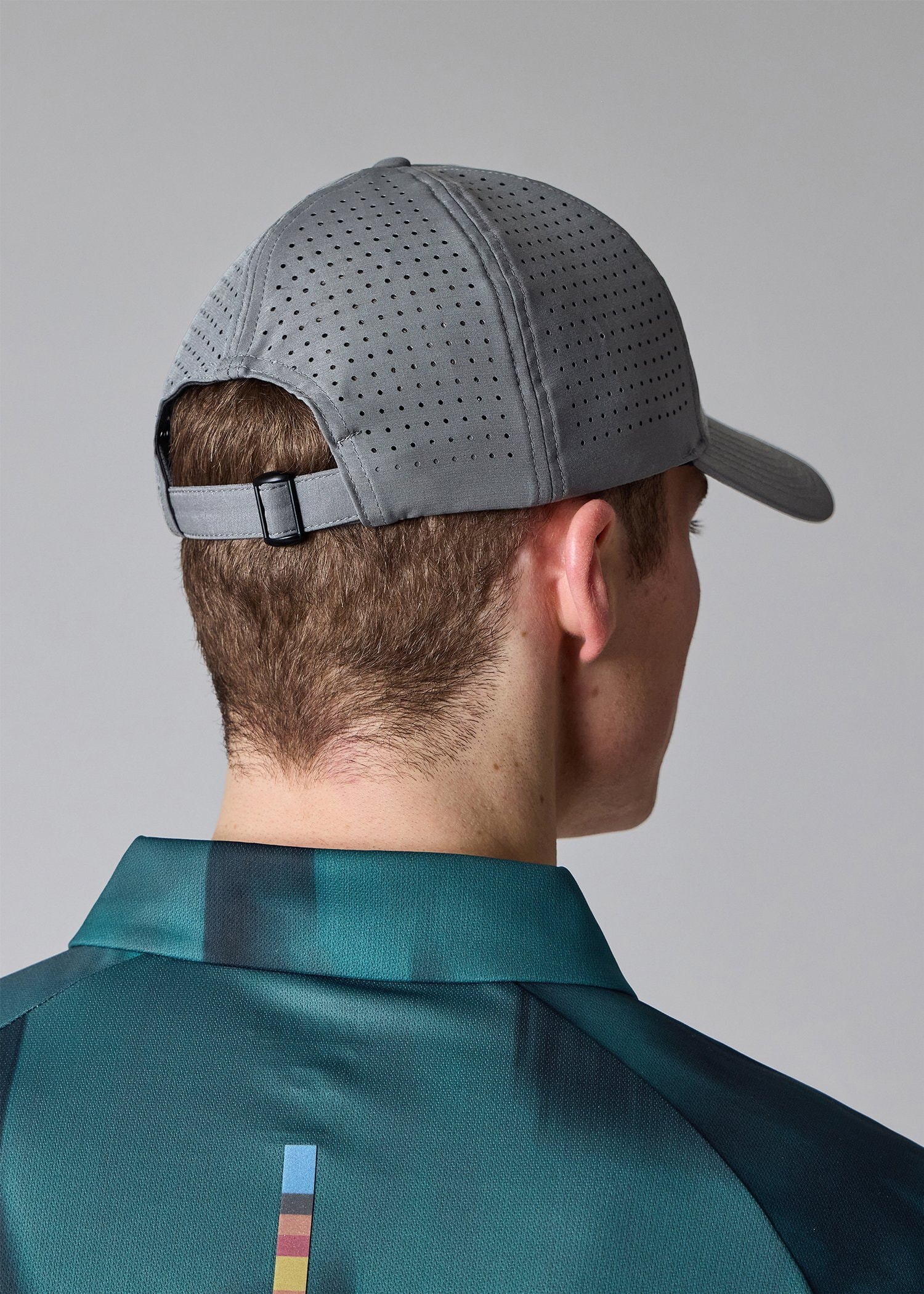 Paul Smith ＋ Castore テクニカル キャップ