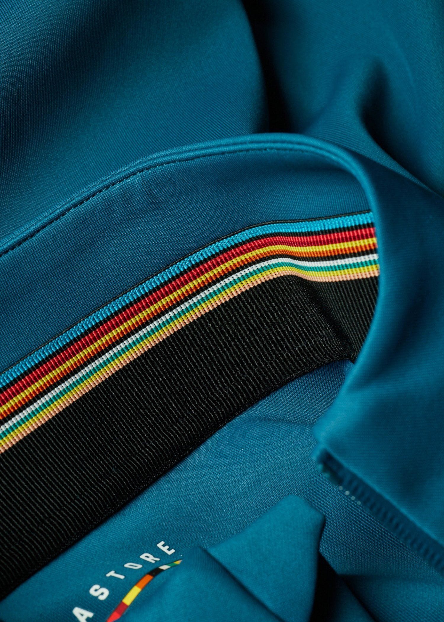 Paul Smith ＋ Castore テクニカル クオータージップ カットソー