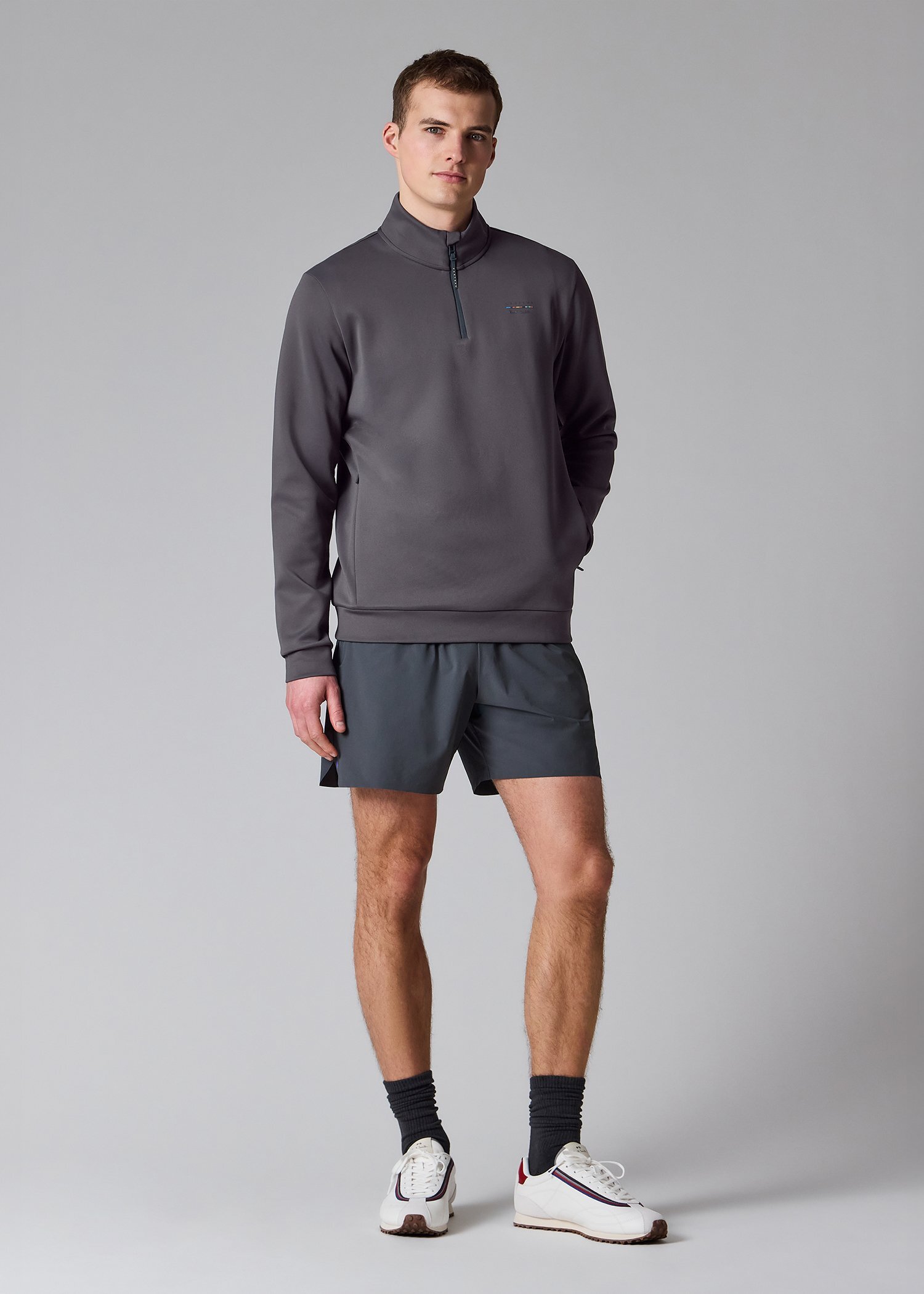 Paul Smith ＋ Castore テクニカル クオータージップ カットソー