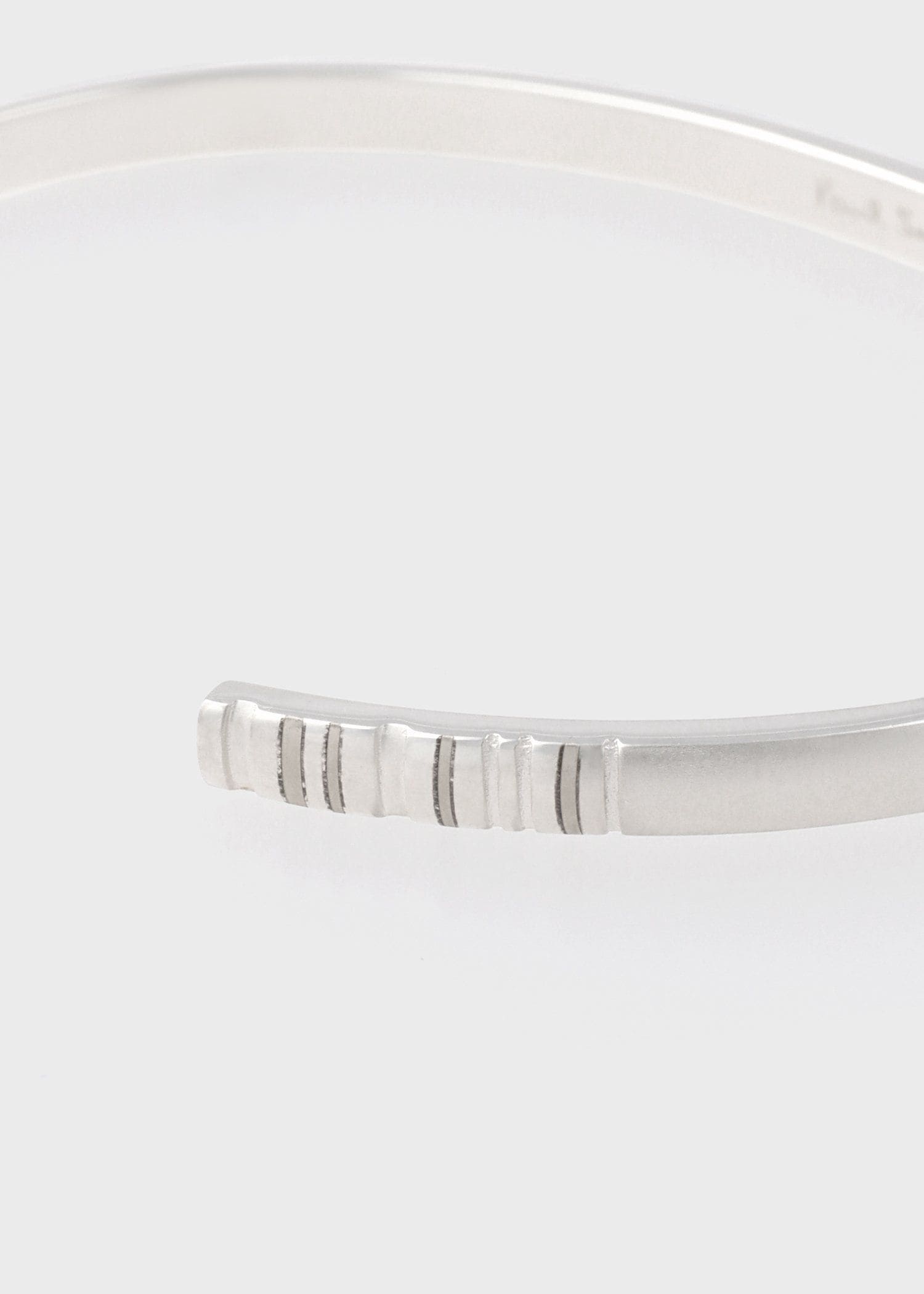 "Roundness" バングル