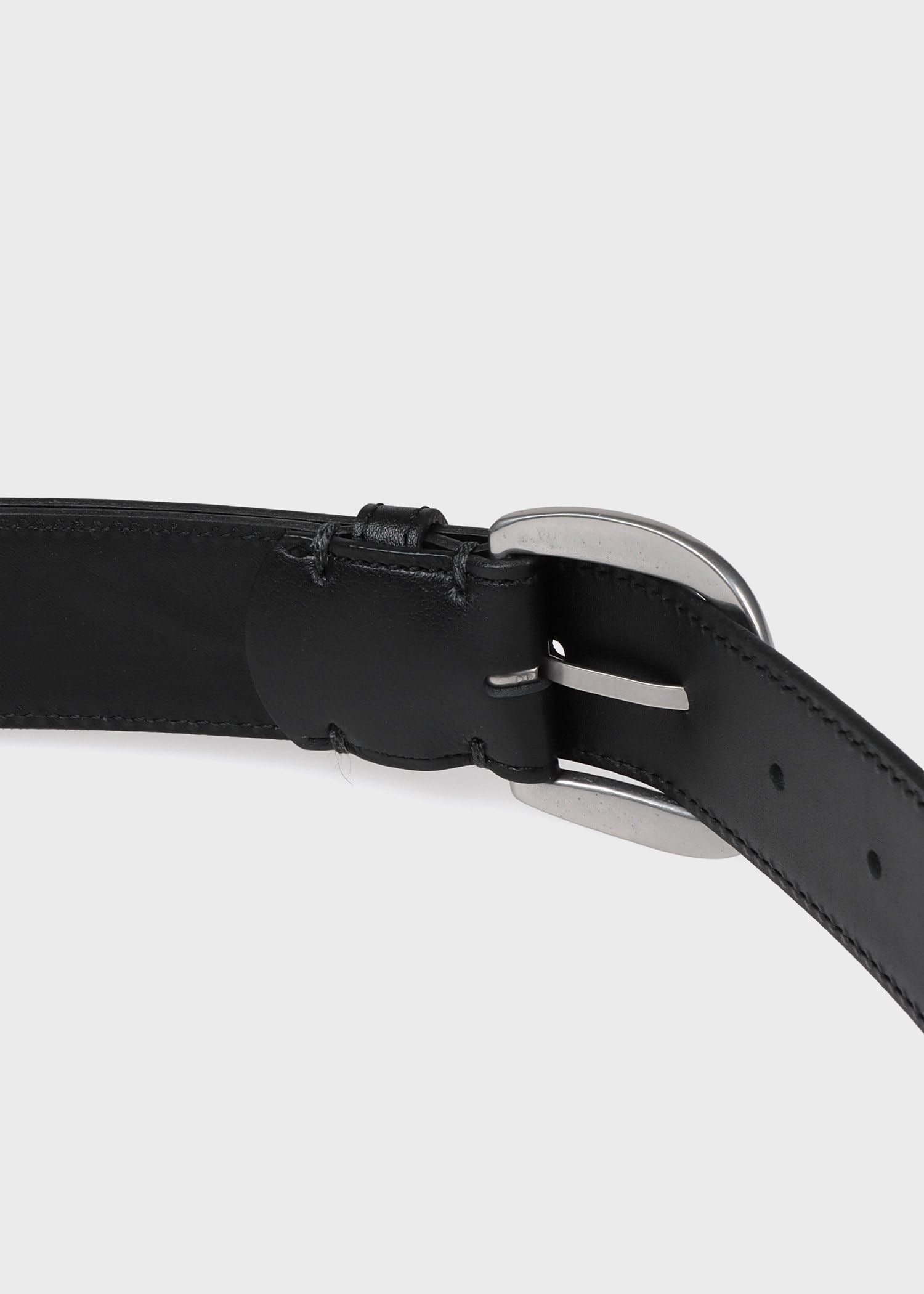 "Embroidered Elements" レザーベルト