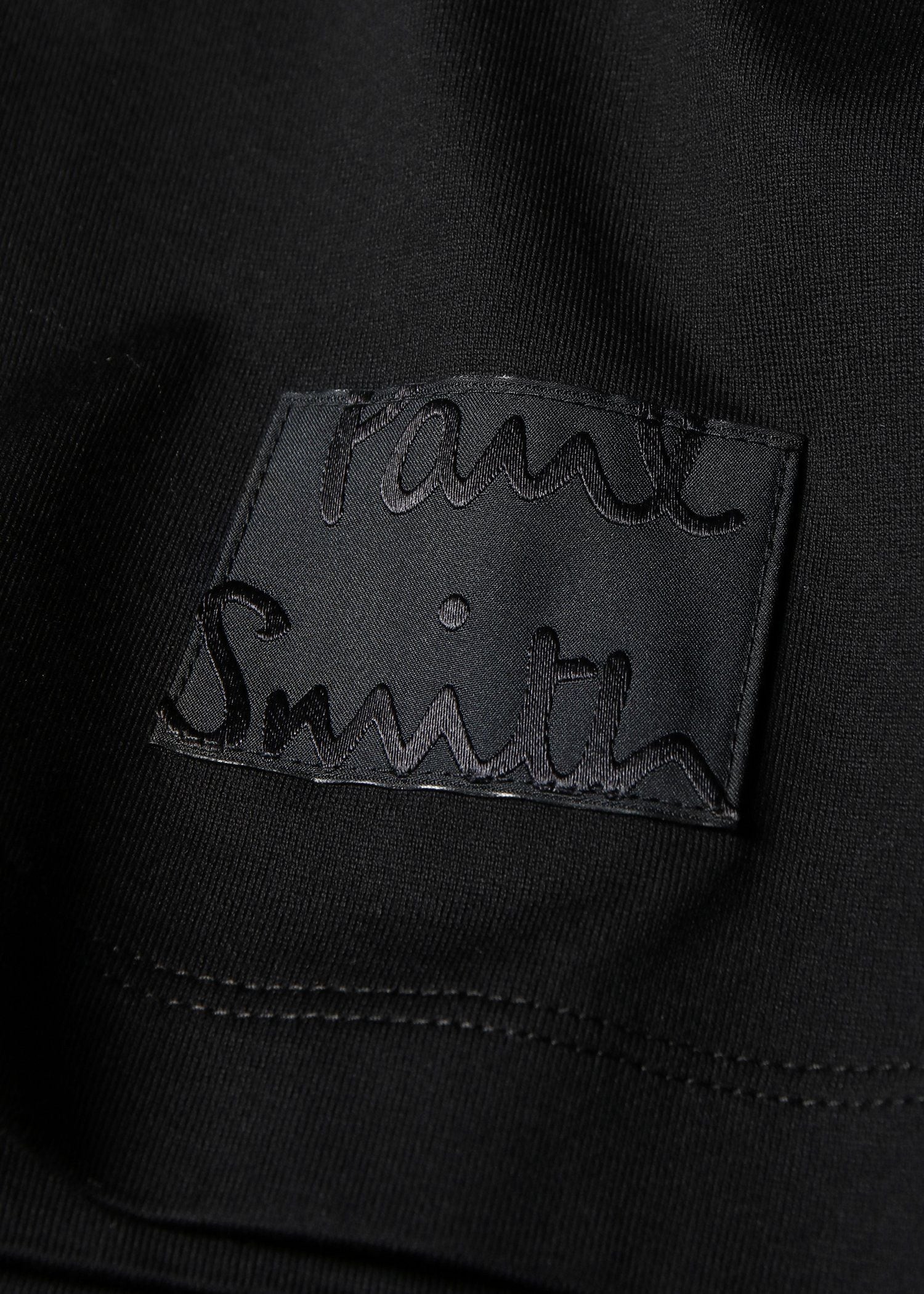"Cropped logo" 半袖Tシャツ