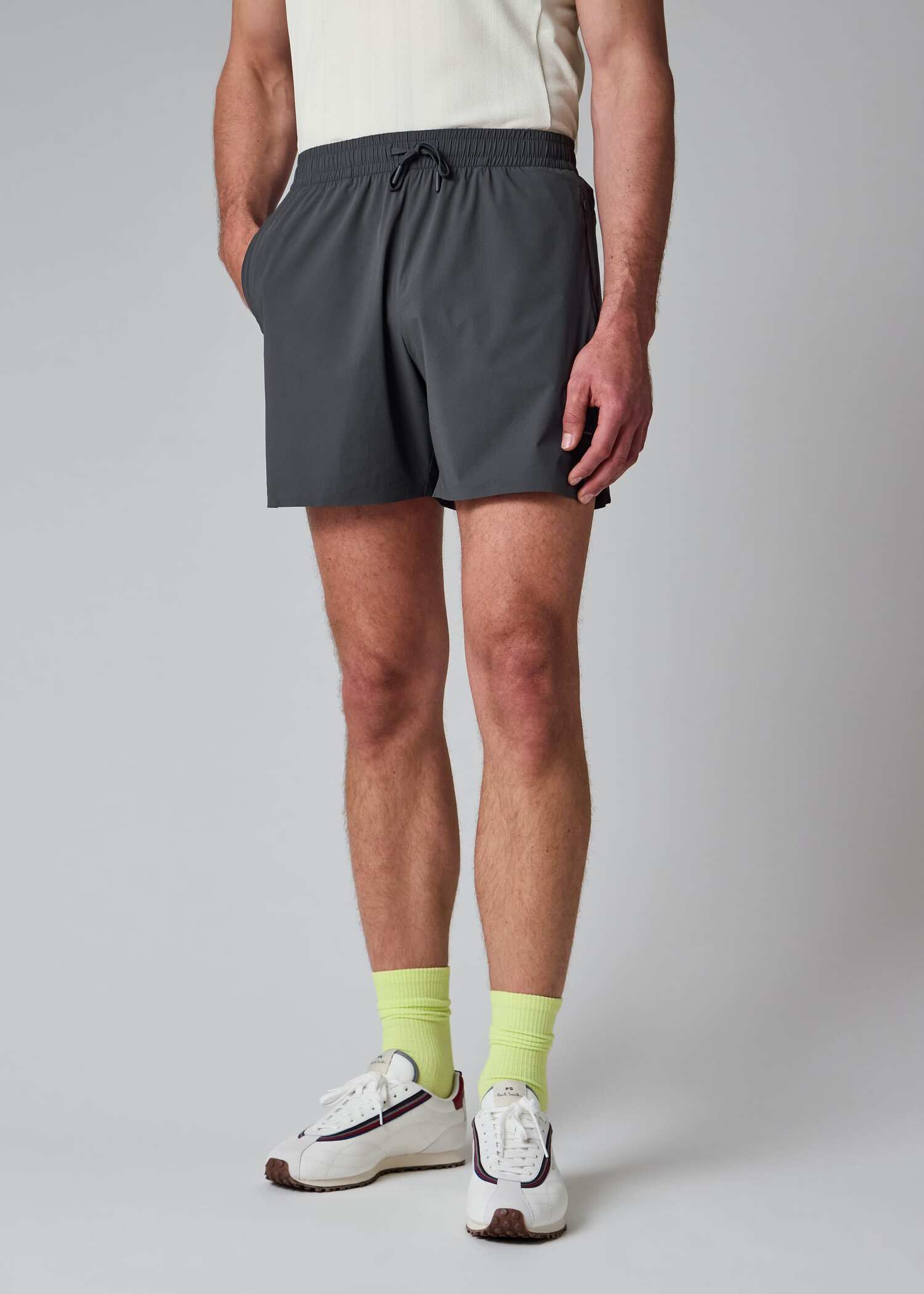 Paul Smith ＋ Castore パフォーマンス ショーツ