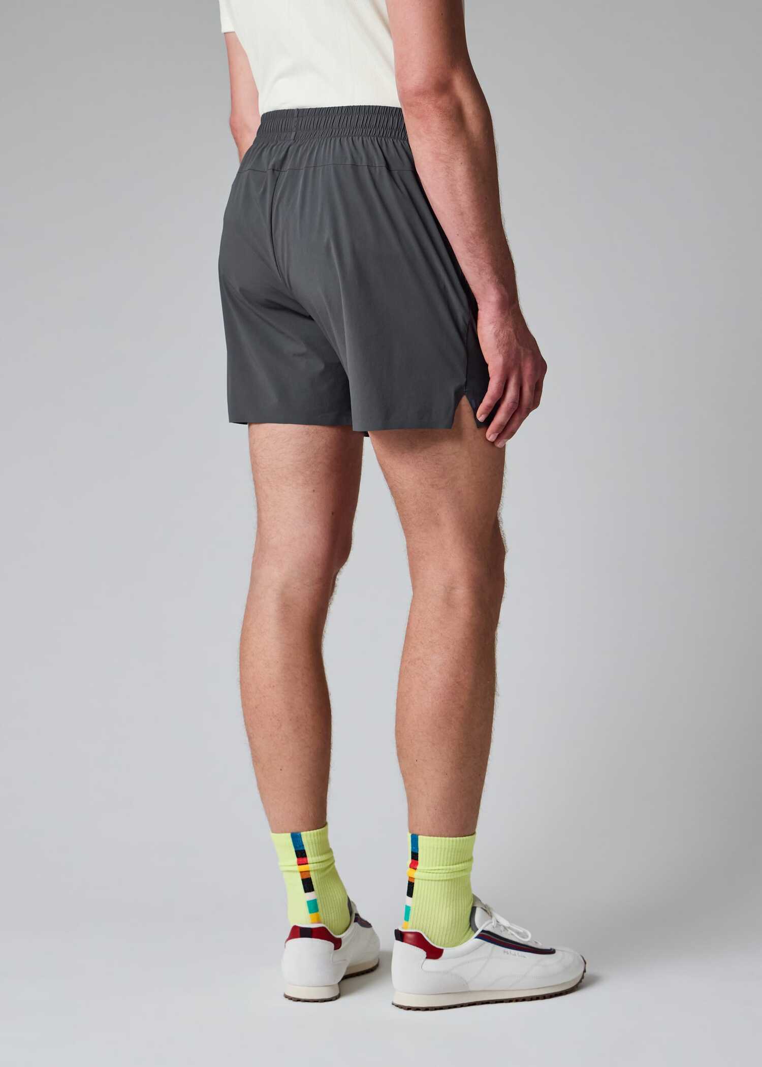 Paul Smith ＋ Castore パフォーマンス ショーツ