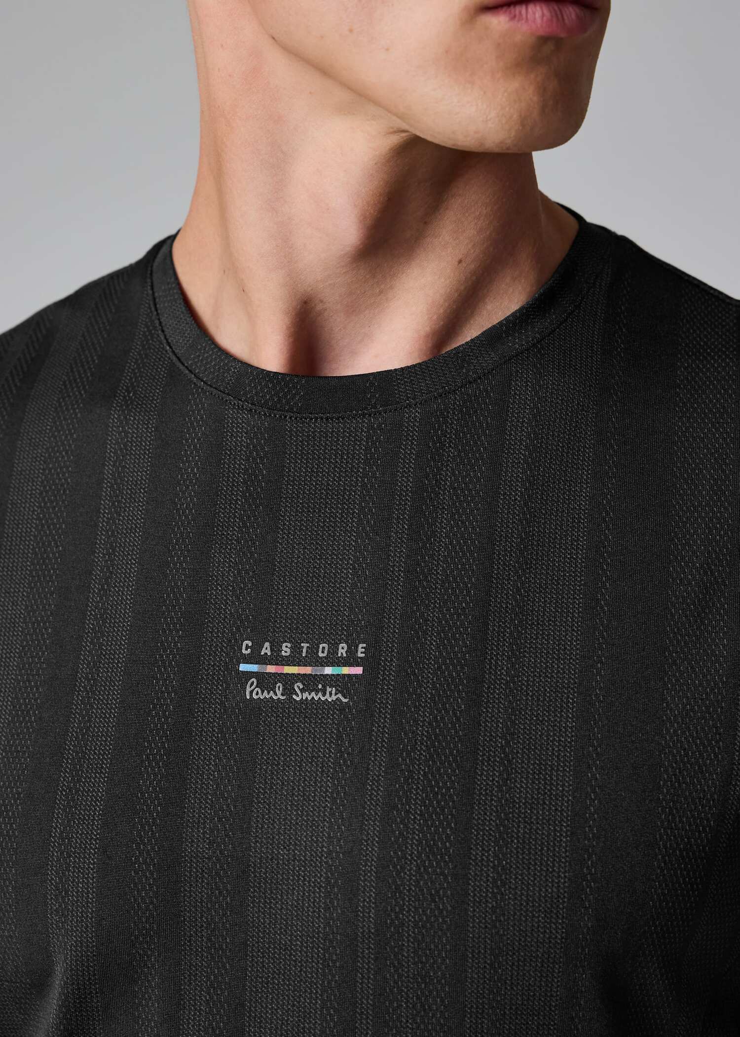 Paul Smith ＋ Castore ロゴグラフィック メッシュTシャツ