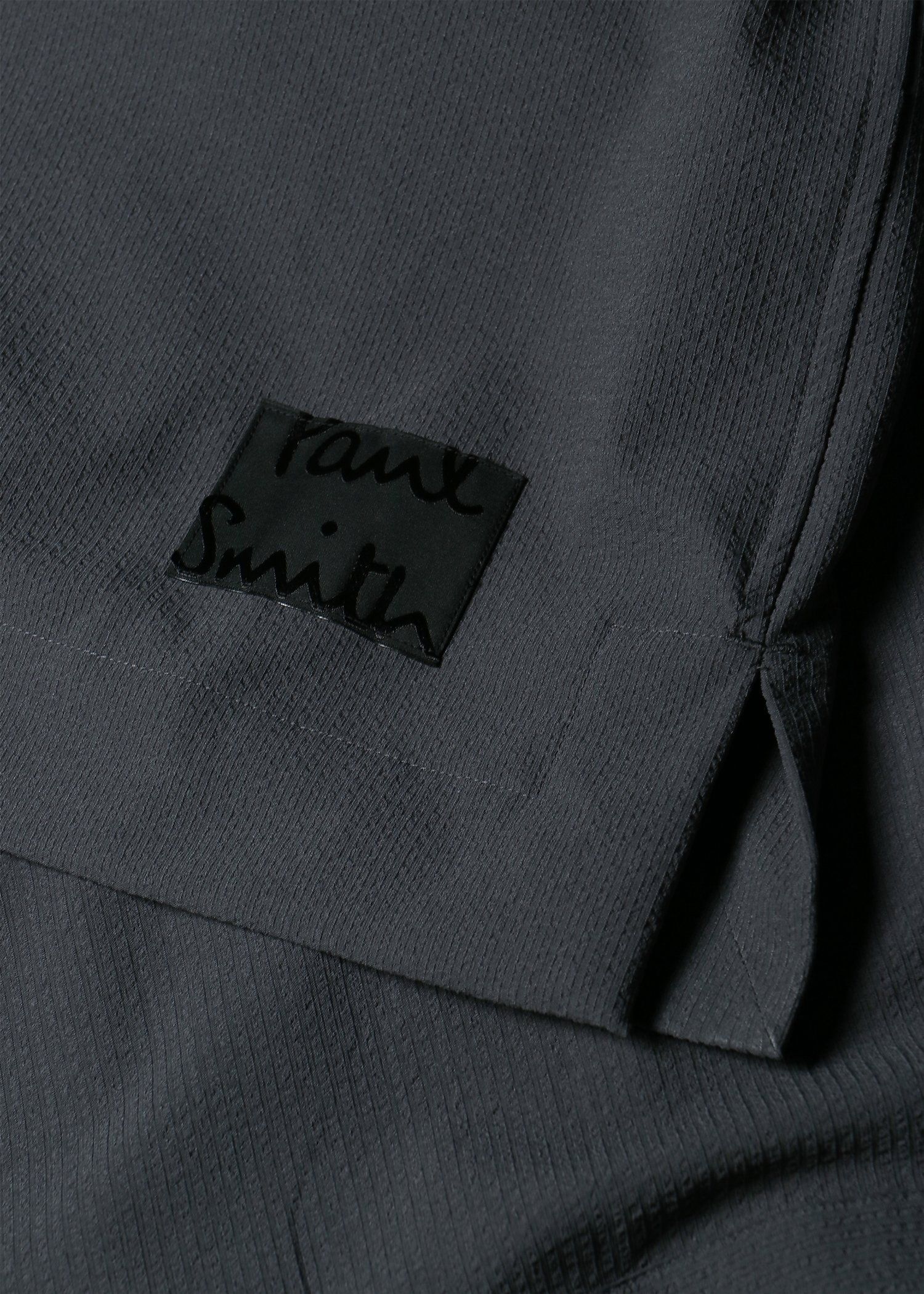 "Cropped Logo" サッカーストレッチ 半袖シャツ